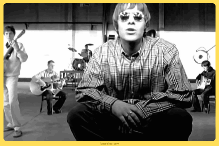 lirik lagu Oasis Wonderwall, tema cinta, jatuh hati