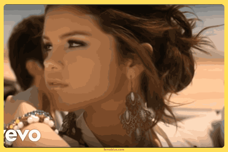 arti Lirik Lagu Justin Bieber Favorite Girl