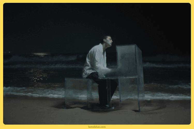 lirik lagu LANY Malibu Nights mengikuti alur emosional yang jelas