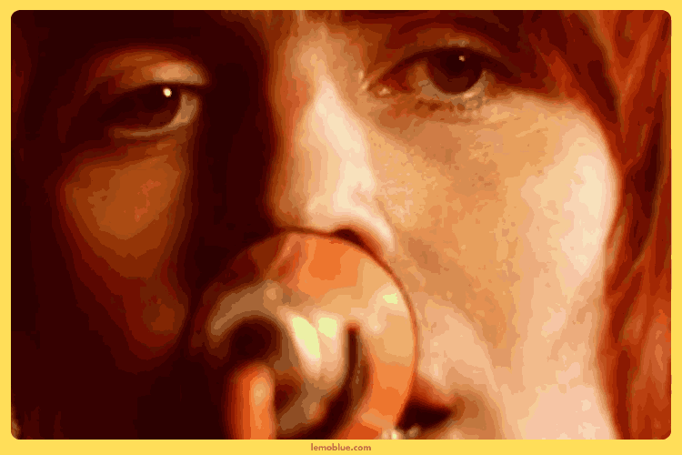 Lirik Lagu Oasis Stop Crying Your Heart Out dan Kehidupan Pribadi