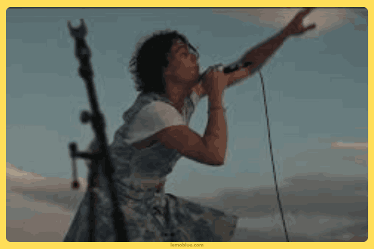 makna lagu You LANY di sini menunjukkan betapa ketergantungan emosional