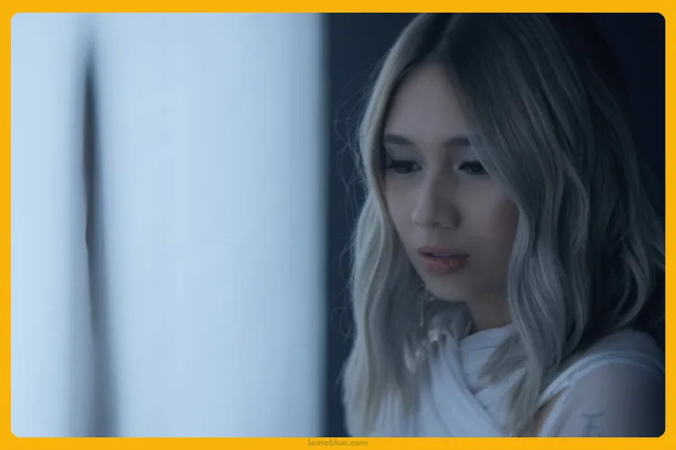 analisis Makna lagu NIKI Lose