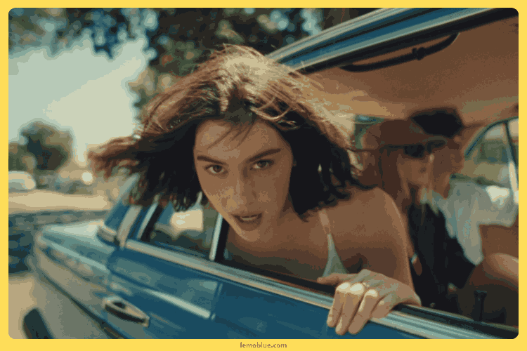 inti dari lirik lagu Gracie Abrams I Love You, I'm Sorry.