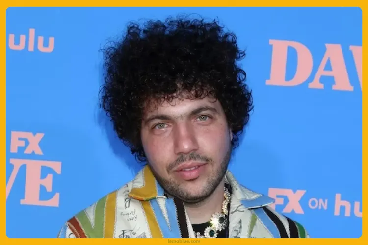 Rekomendasi Lagu yang Ditulis Benny Blanco dengan selena gomez