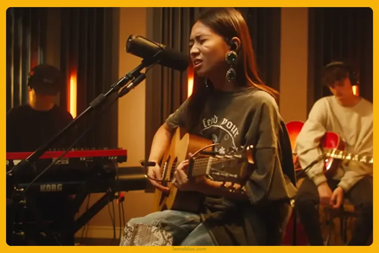 Arti Lagu La La Lost You secara detail 