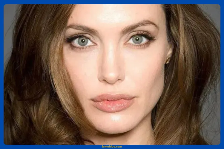 ketegangan dan aksi, film Angelina Jolie