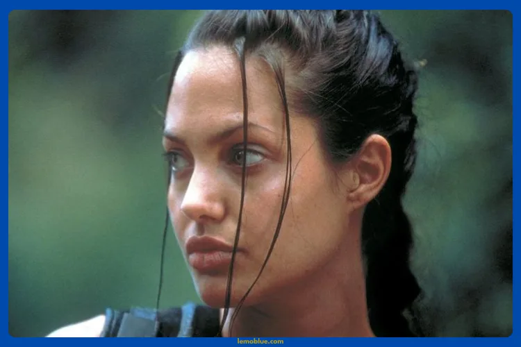 Film Angelina Jolie yang Bikin Kamu Terhanyut