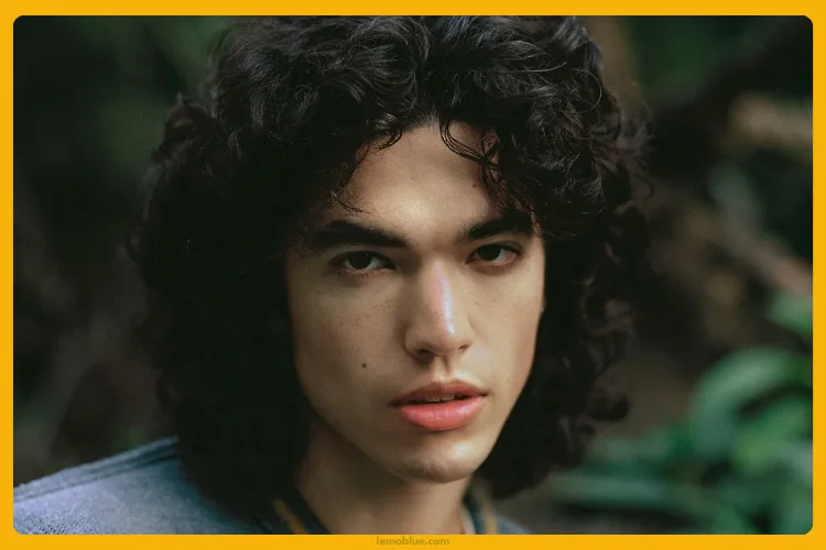 Makna Tersembunyi dari Lagu Connell Conan Gray