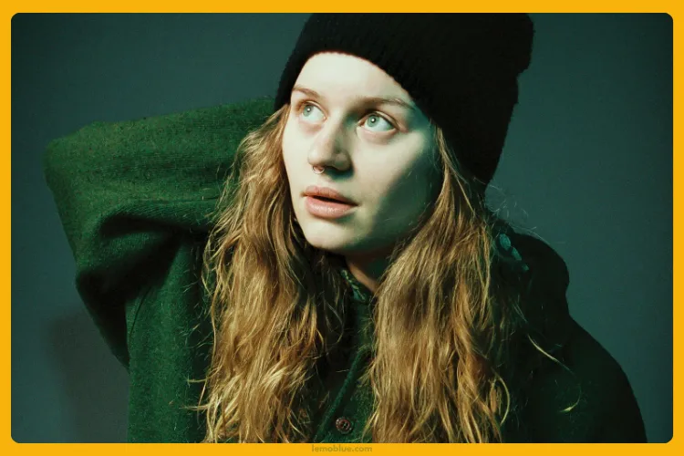 Lagu Girl in Red tentang Queer Romance