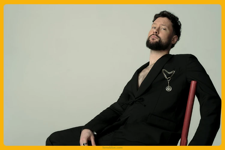 Lagu ‘Avenoir Calum Scott’ dan Makna di Balik Setiap Track