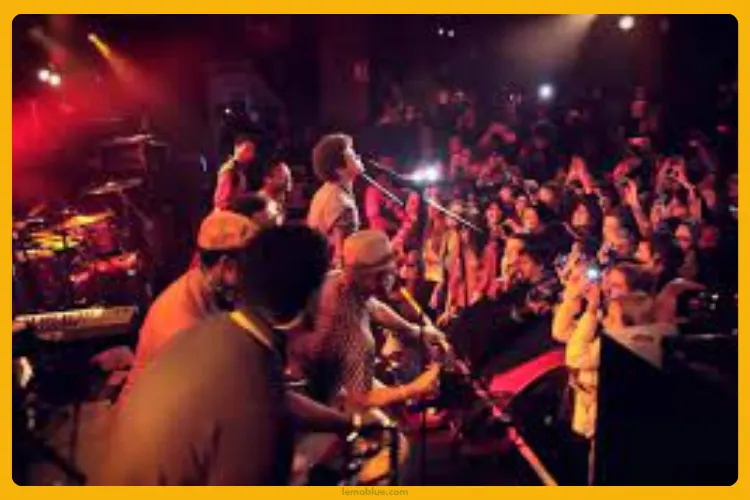 lirik Lagu Bruno Mars Locked Out of Heaven