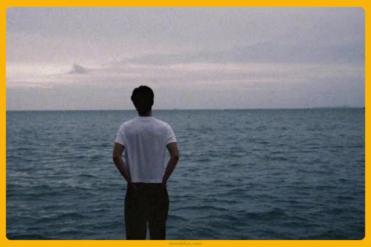 Right Person Wrong Time Henry Moodie makna