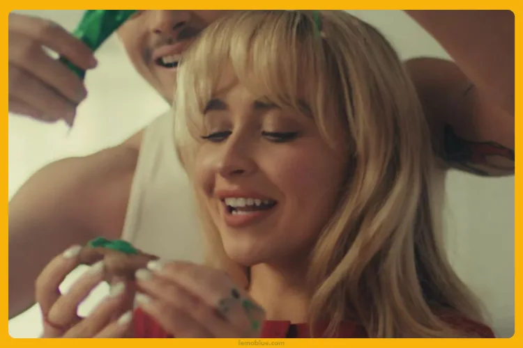 Santa Doesn’t Know You Like I Do sabrina carpenter makna 