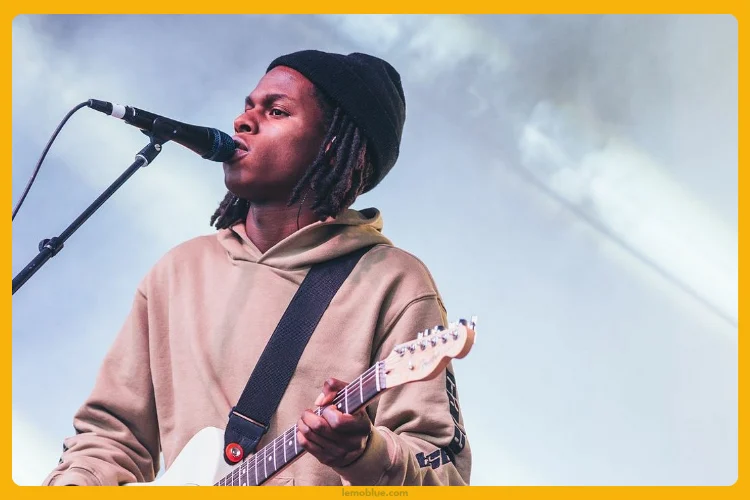 SUPERPOSITION Daniel Caesar makna