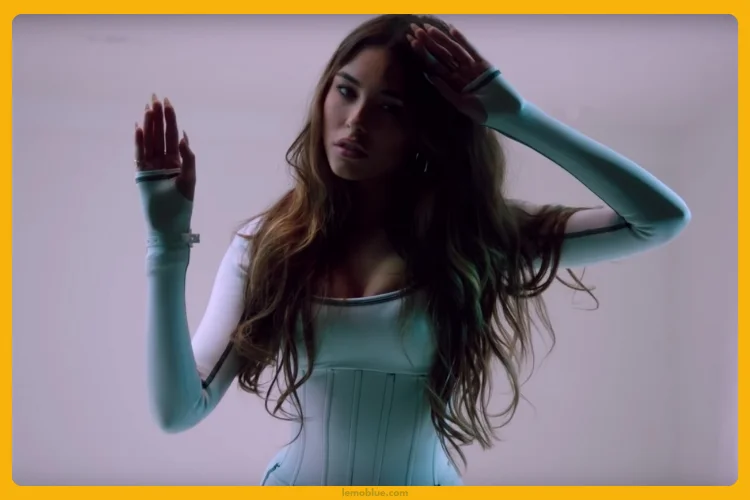 Dear Society Madison Beer